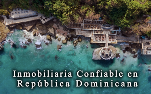 Blue Sail Realty agent consultation, representing trustworthy real estate service in the Dominican Republic